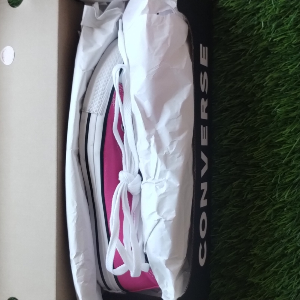 Converse All Star Chuck Taylor Low Top Pink & White Unisex M7 W9 - Picture 14 of 15